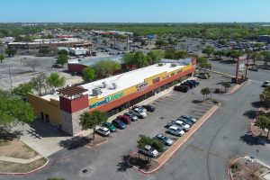 mercado-ExteriorPhoto-032126-21